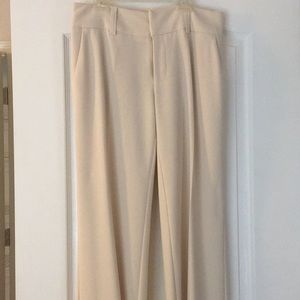 NWT Karen Kane Size 4 cream